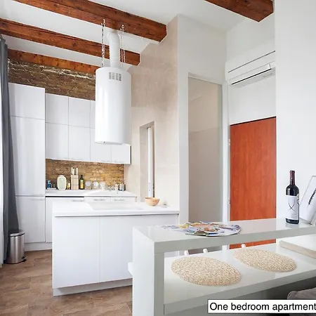 Stylish In The Centre Apartamento